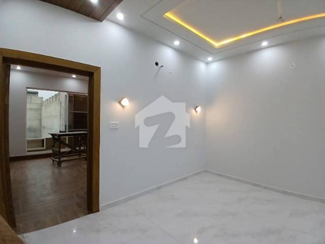 House for sale in Faisalabad, Islamabad Capital Territory