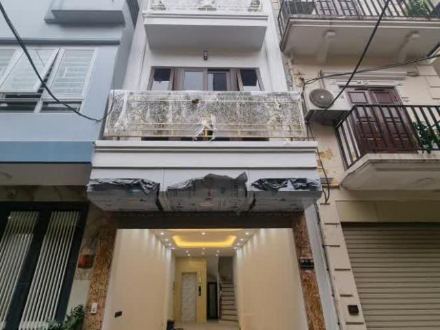 Nhà bán tại Hoàn Kiếm, Hà Nội