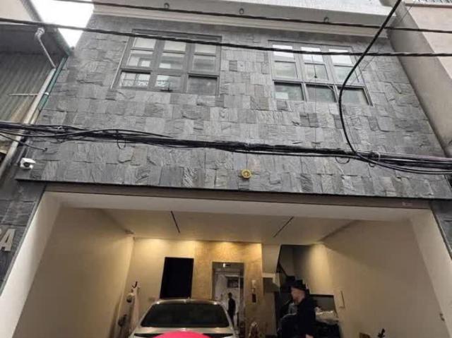 Nhà mặt phố bán tại Hoàn Kiếm, Hà Nội