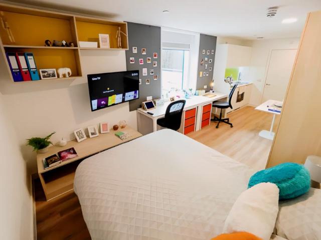 Studio for rent in Hampshire