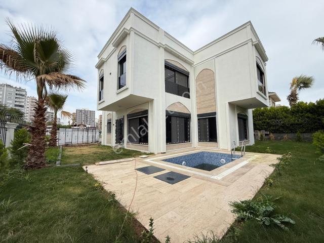 Viranşehir Mahallesi, Mezitli içerisinde satılık Villa