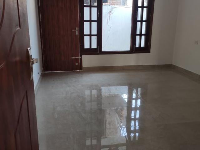 House for sale in Hariana