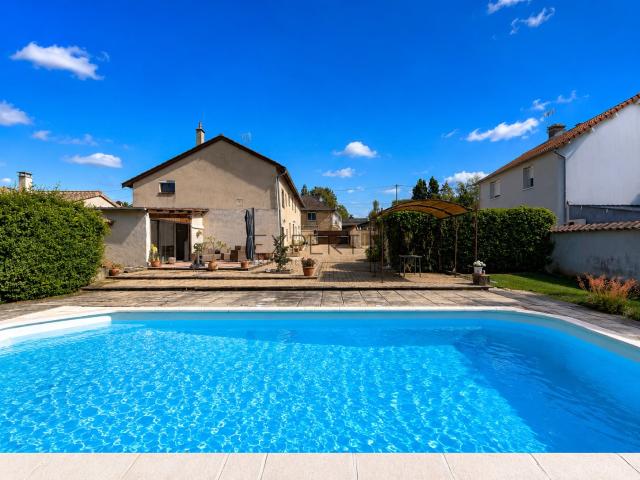 Maison vente à Mâcon, Viré