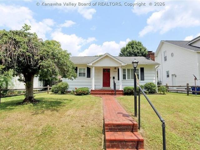 House for sale in Charleston, West Virginia