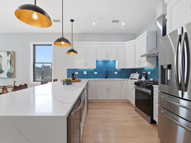 Condo for sale in Hudson, New Jersey