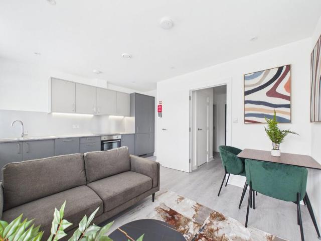 Apartment for rent in Egham, Runnymede