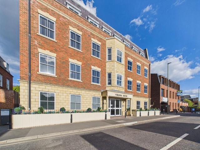 Apartment for rent in Egham, Runnymede