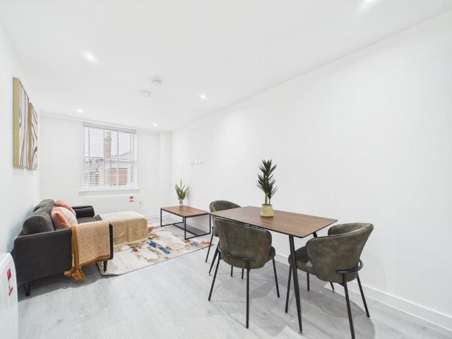 Apartment for rent in Egham, Runnymede