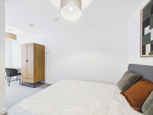 House for rent in Egham, Runnymede