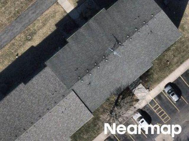 House for sale in Mchenry, Illinois