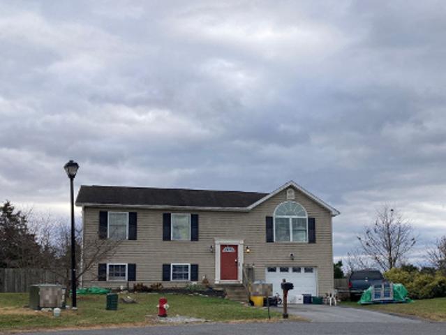House for sale in Falling Waters, West Virginia
