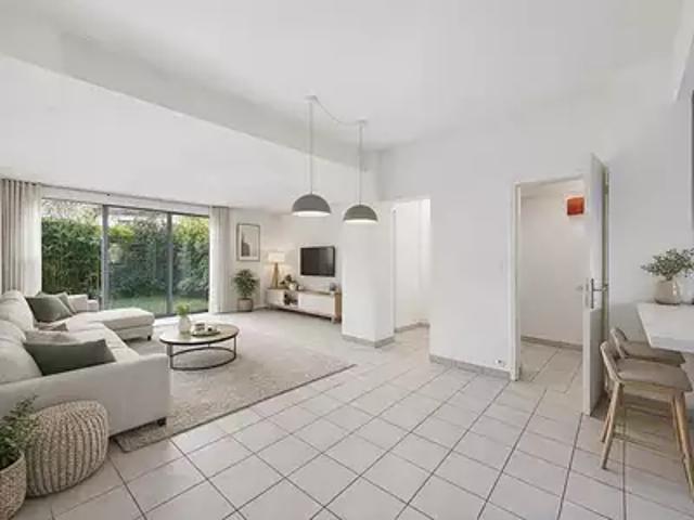 Maison vente à La Bourgogne, Viroflay