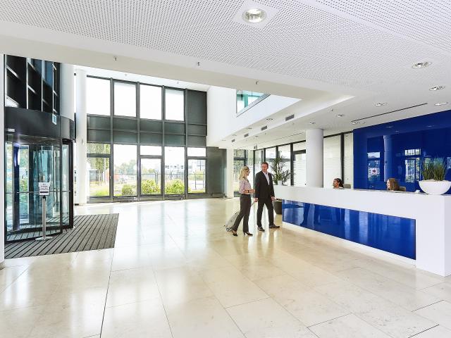 Büro mieten in Flughafen, Sachsenhausen