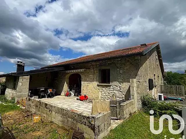 Maison vente à Saint-Claude, Viry
