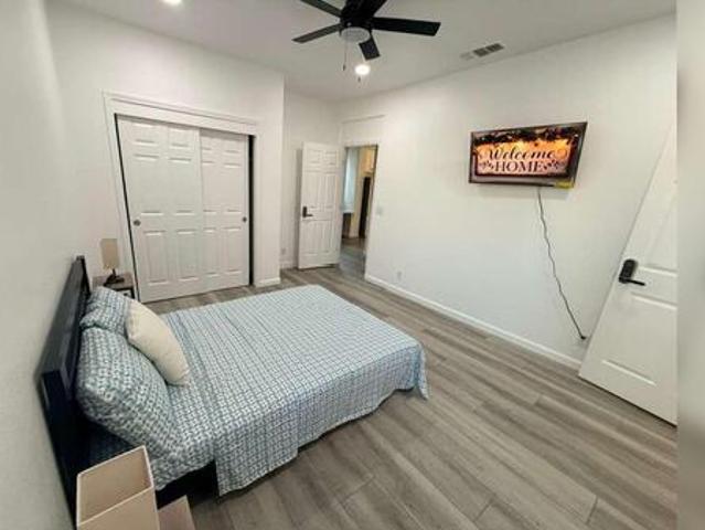 Room for rent in Tulare, California