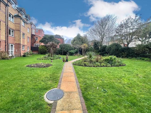 Apartment for rent in Boscombe, Bournemouth