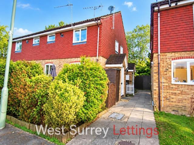 House for rent in Byfleet, Woking