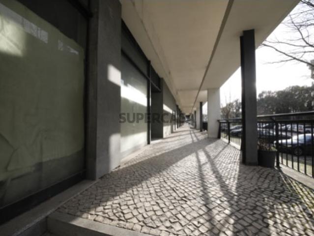 Armazém venda em Viseu