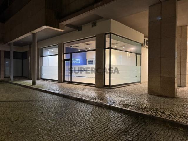 Armazém venda em Repeses e São Salvador, Viseu