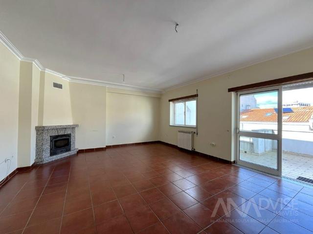 Apartamento alugar em Bairro 1° de Maio, Viseu