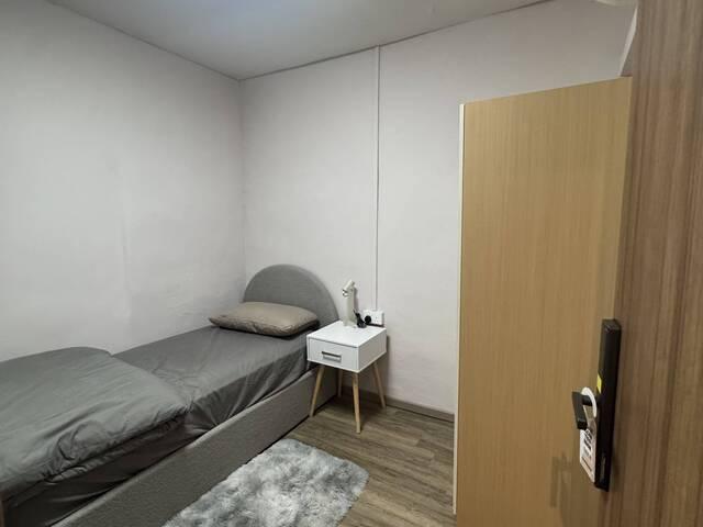 Room for rent