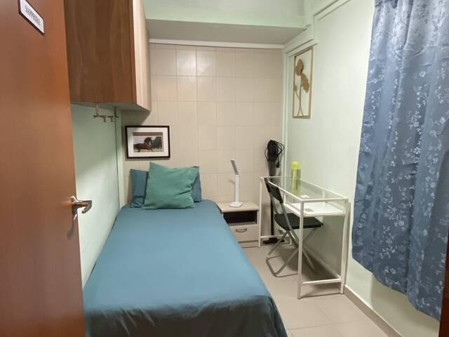 Room for rent