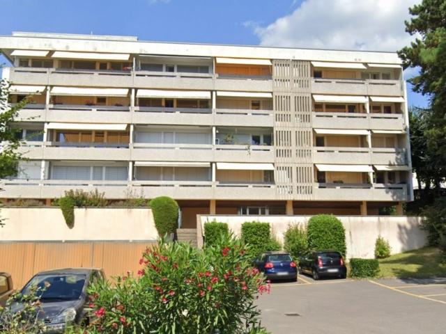 Etagenwohnung mieten in Pully