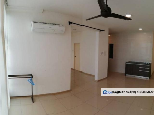 Condominium for sale in Petaling, Alam Impian