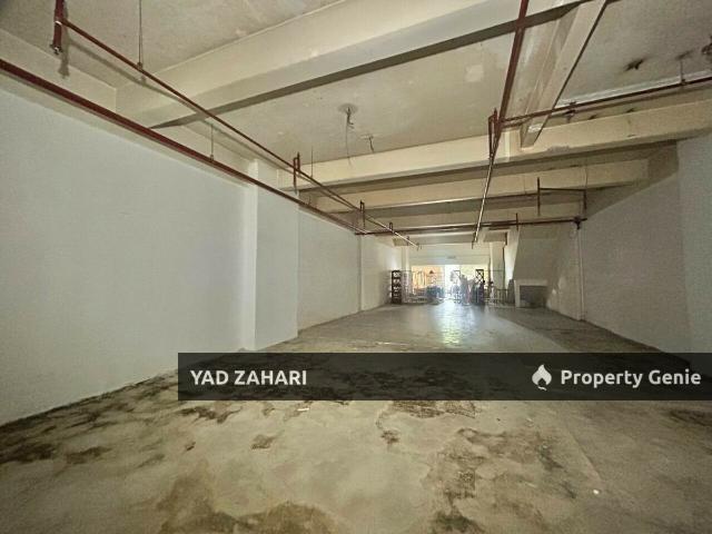 Shop for rent in Petaling, Alam Impian