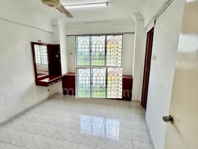 Apartment for sale in Country Heights Damansara, Kuala Lumpur