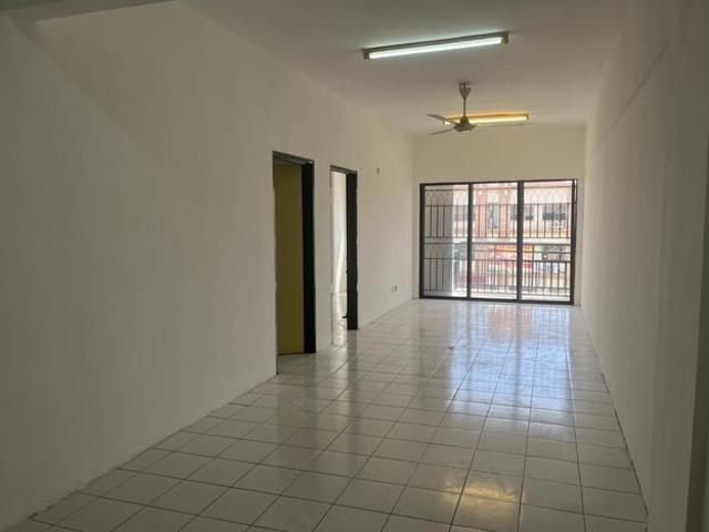 Apartment for sale in Port Klang, Selangor
