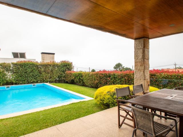 Vivenda venda em Carreço