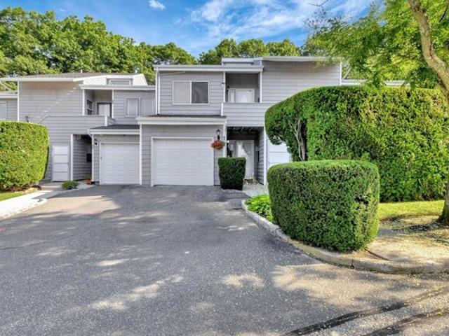 Condo for sale in Manorville