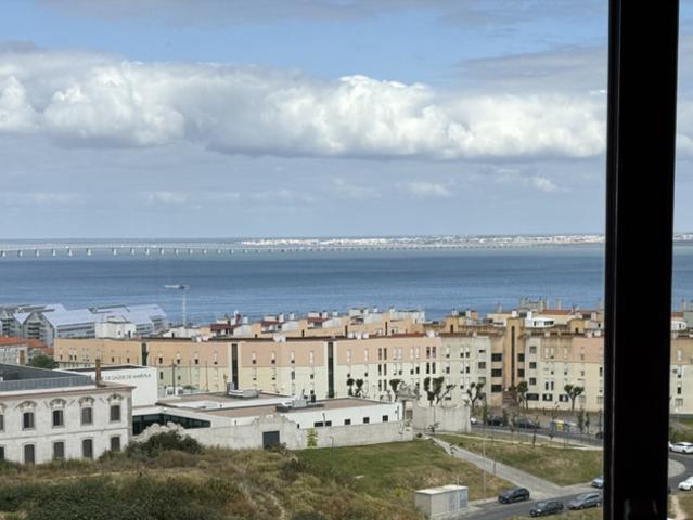 Apartamento alugar em Bairro do Condado, Lisboa