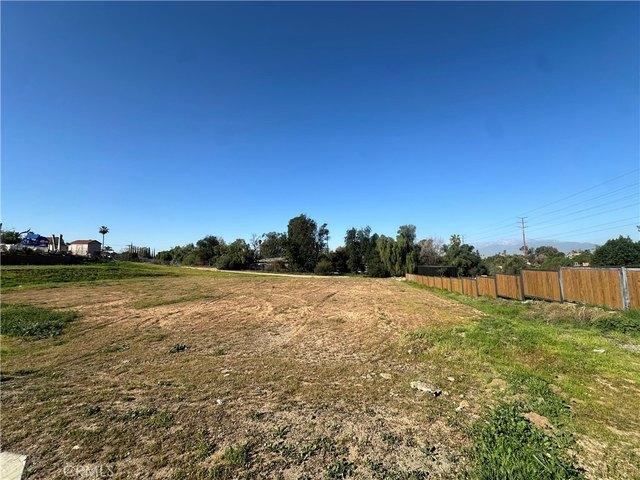 Land for sale in Grand Terrace, California