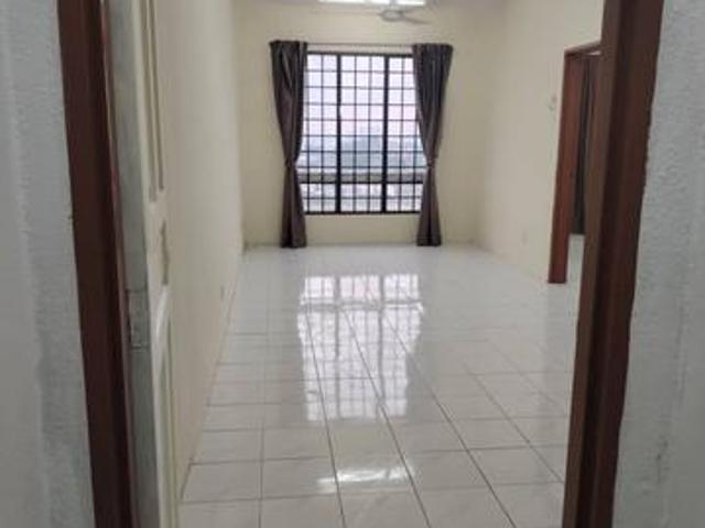 Apartment for sale in Petaling, Subang Jaya
