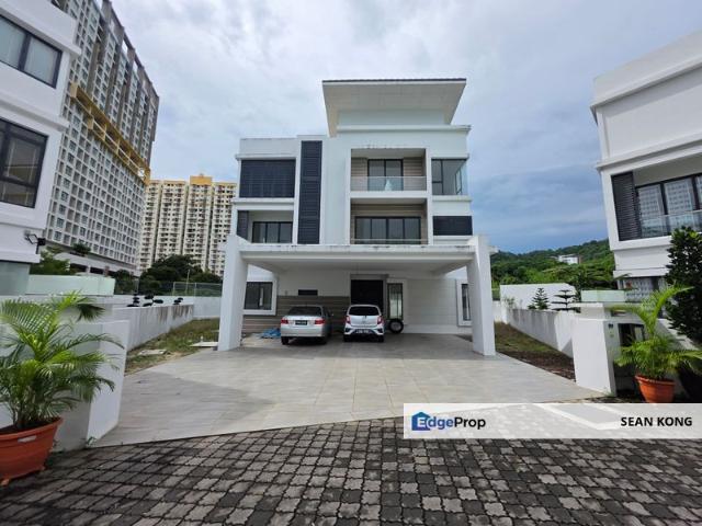 House for sale in Relau
