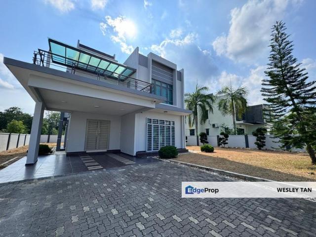 House for sale in Malaka