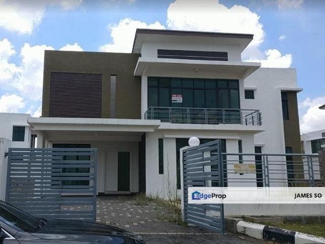 House for sale in Malaka