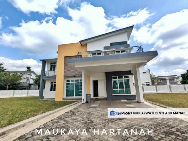 House for sale in Malaka