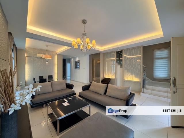 House for sale in Malaka