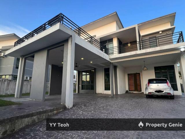 Bungalow for sale in Malaka