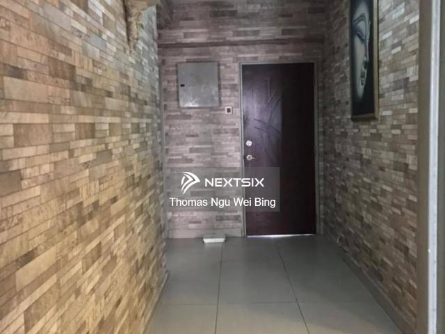 Residential House for sale in Malaka