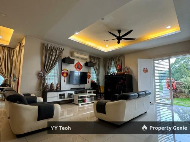 Residential House for sale in Malaka