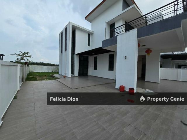 Residential House for sale in Malaka