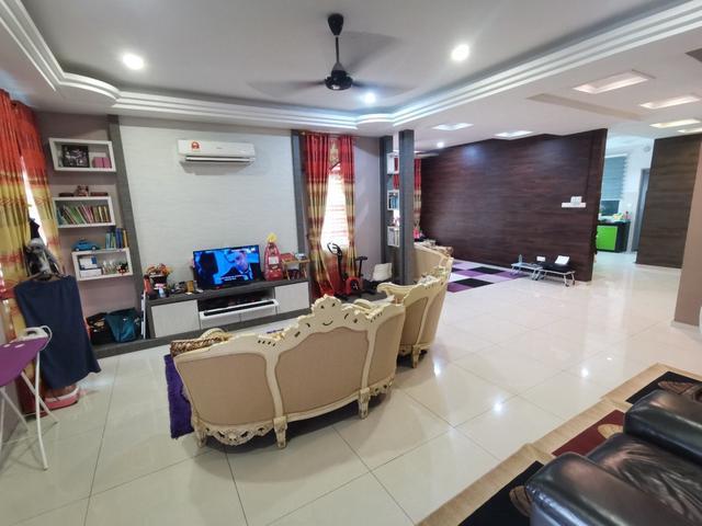 Residential House for sale in Malaka