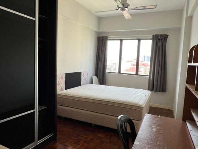 Room for rent in Country Heights Damansara, Kuala Lumpur