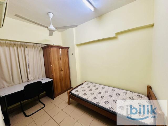 Room for rent in Country Heights Damansara, Kuala Lumpur