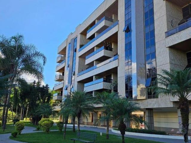 Apartamento venda em Região Geográfica Imediata do Distrito Federal, Região Integrada de Desenvolvimento do Distrito Federal e Entorno