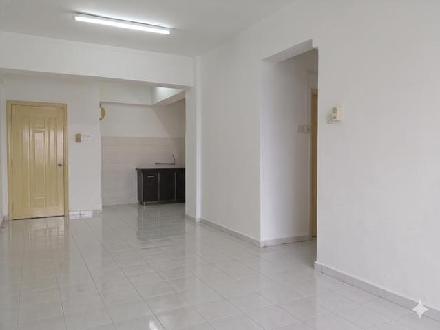 Condominium for sale in Petaling, Subang Jaya